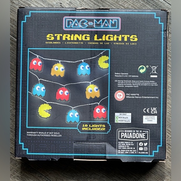 PAC-MAN LED Garland String Lights by Paladone - Set of 10 - Retro Decor - Picture 3 of 7